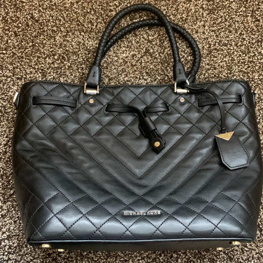 Micheal Kors Purse